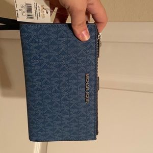 Brand New Jet Set Travel LG Double Zip Wristlet